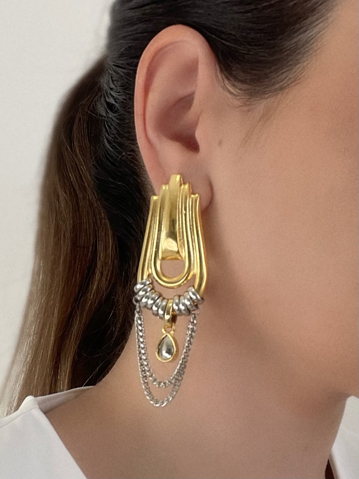Os Segredos para Arrasar com Brincos Lindos e na Moda